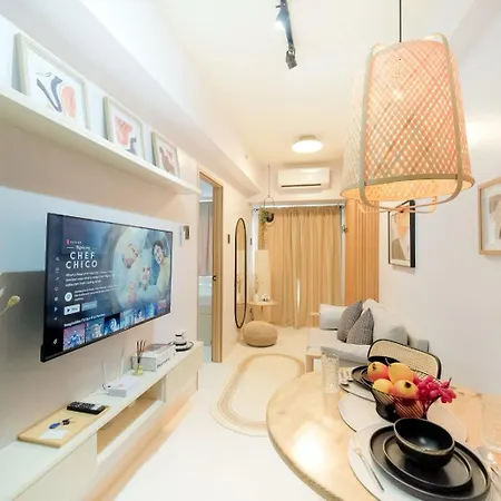 Shore 3 Mall Of Asia - Sofian Suites